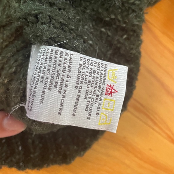 Kersh cropped scalloped sweater - Picture 3 of 4